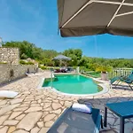 Avgerini Paxos Gáiosz