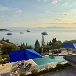 Avgerini Paxos * Gaios