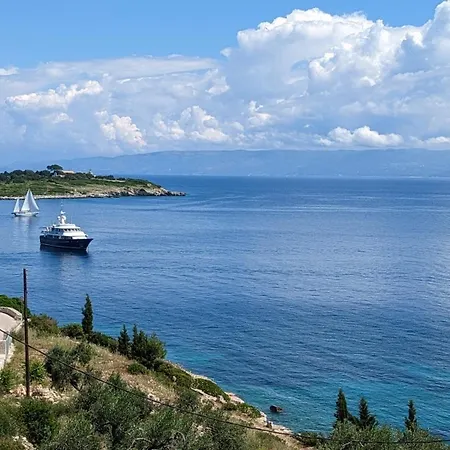 Апартаменты Avgerini Paxos *