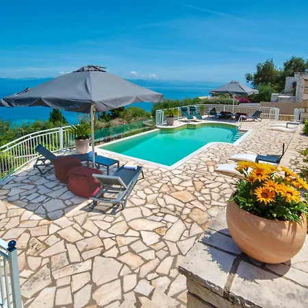 Avgerini Paxos Апартаменты *