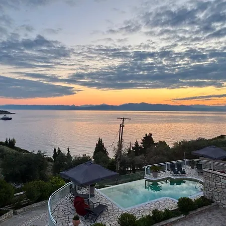 Avgerini Paxos * Гайос