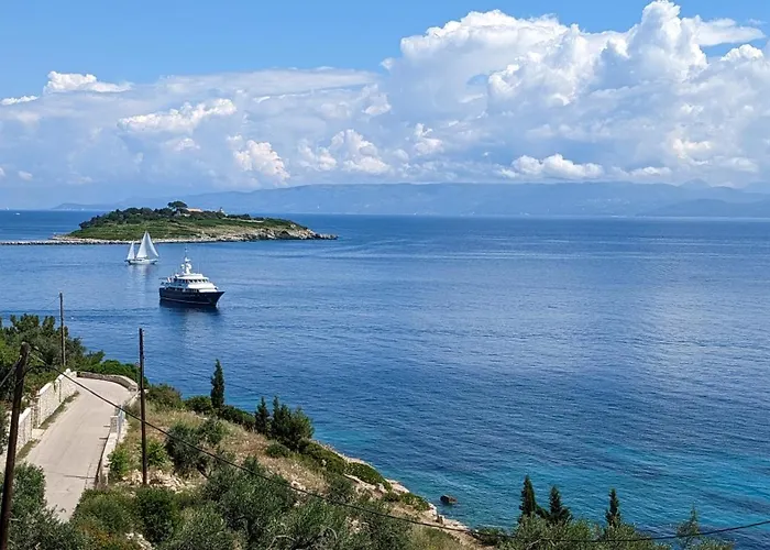 شقة Avgerini Paxos *