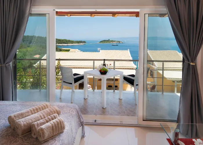 Avgerini Paxos جايوس