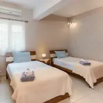 Apartment Avgerini Paxos