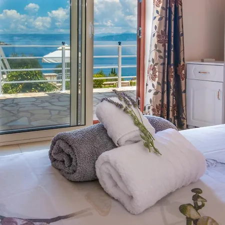 Apartment Avgerini Paxos
