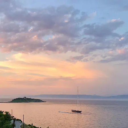 Avgerini Paxos Apartman Gáiosz