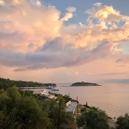 Avgerini Paxos Apartament *