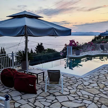 Avgerini Paxos * Gaios