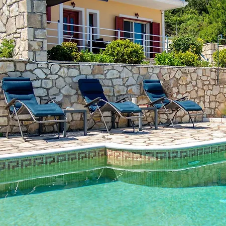 Avgerini Paxos * Gáios