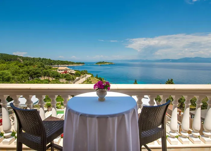아파트 Avgerini Paxos