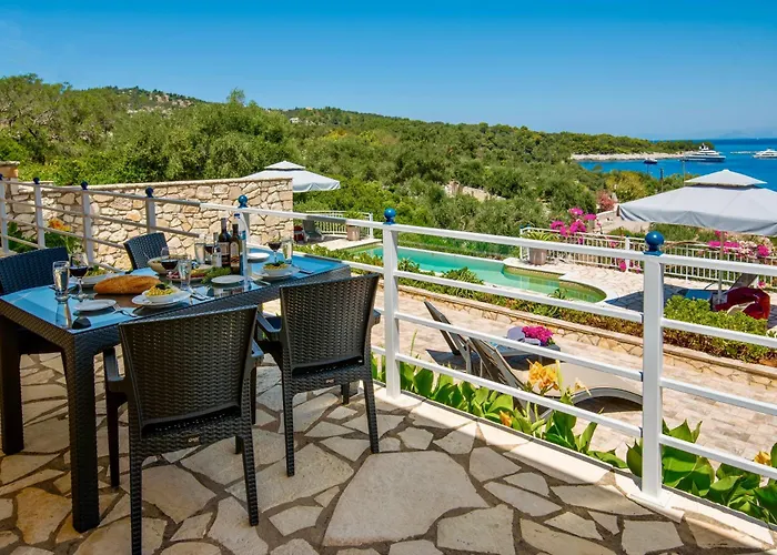아파트 Avgerini Paxos *