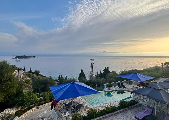 아파트 Avgerini Paxos